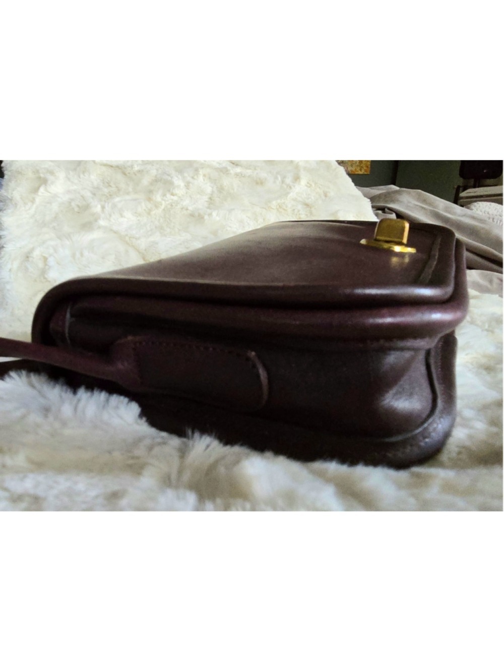 Vintage Coach Dinky Burgandy Leather Crossbody Bag - Picture 11 of 13